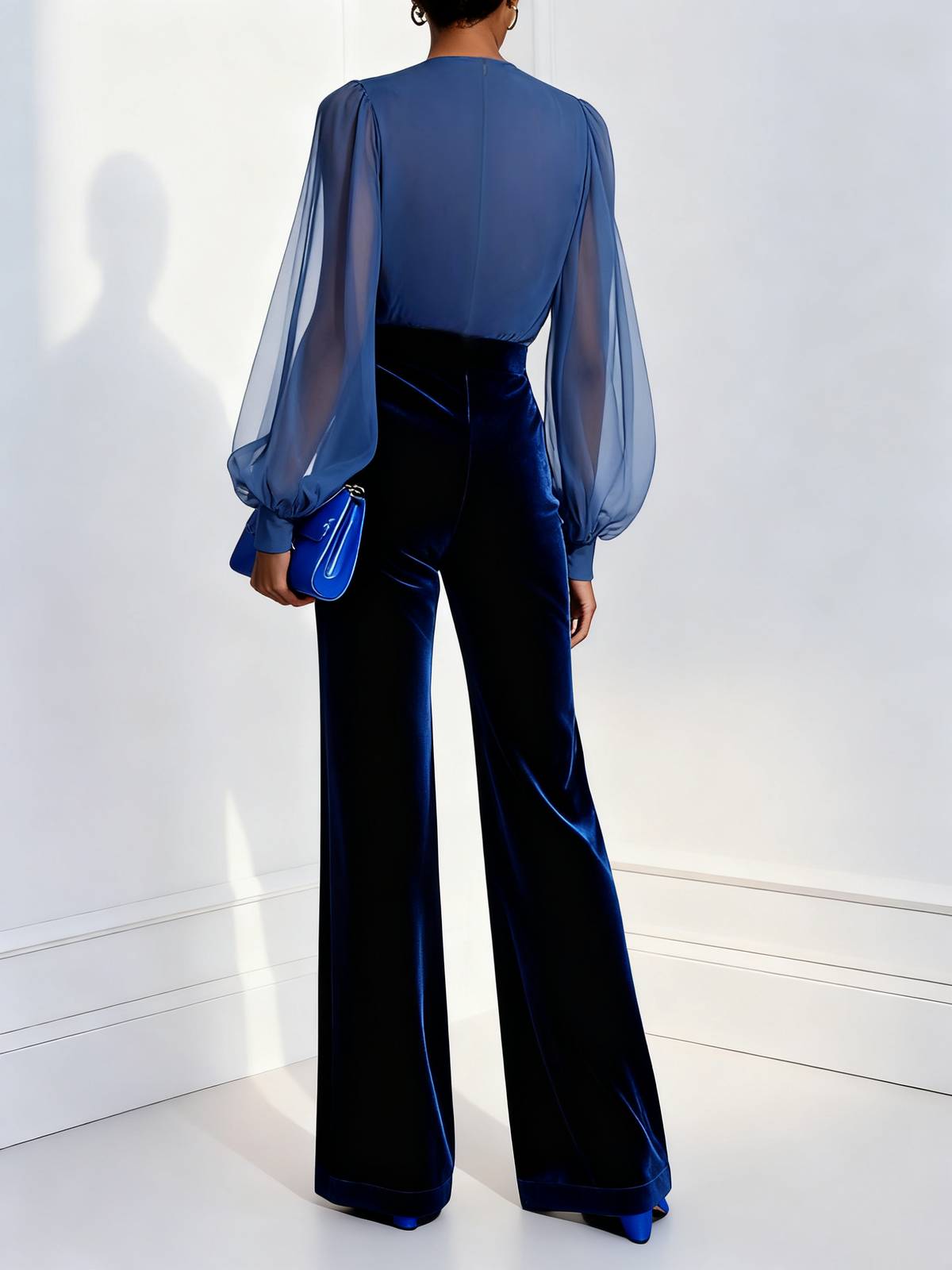 Anabel - Jumpsuit de Terciopelo Azul con Malla, vista 3 – Lena Rodríguez