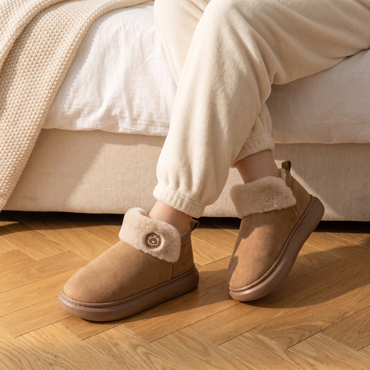 Botines de Casa Dana, vista 2 – Lena Rodríguez