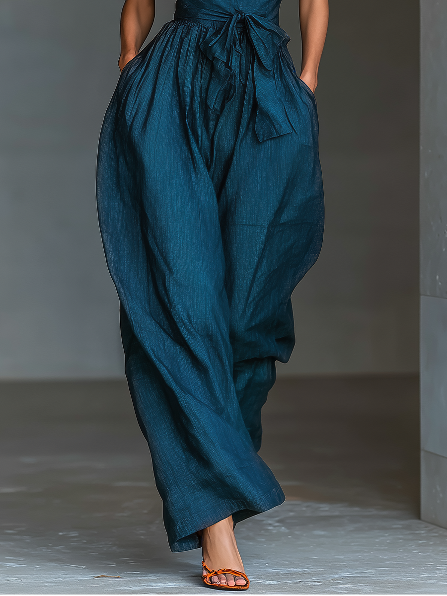 Mia - Mono de Lino Azul Marino con Cuello Halter Cruzado, Pierna Ancha y Nudo en la Cintura, vista 4 – Lena Rodríguez