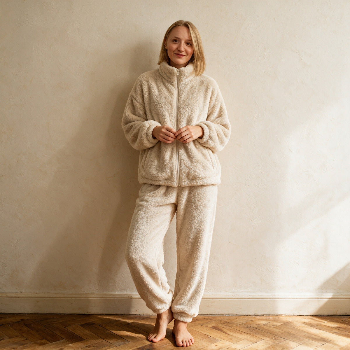 Pijama Polar Clara Beige – Lena Rodríguez